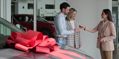 Cómo comprar un carro en Colombia (y por qué el renting es gran alternativa para no endeudarte)